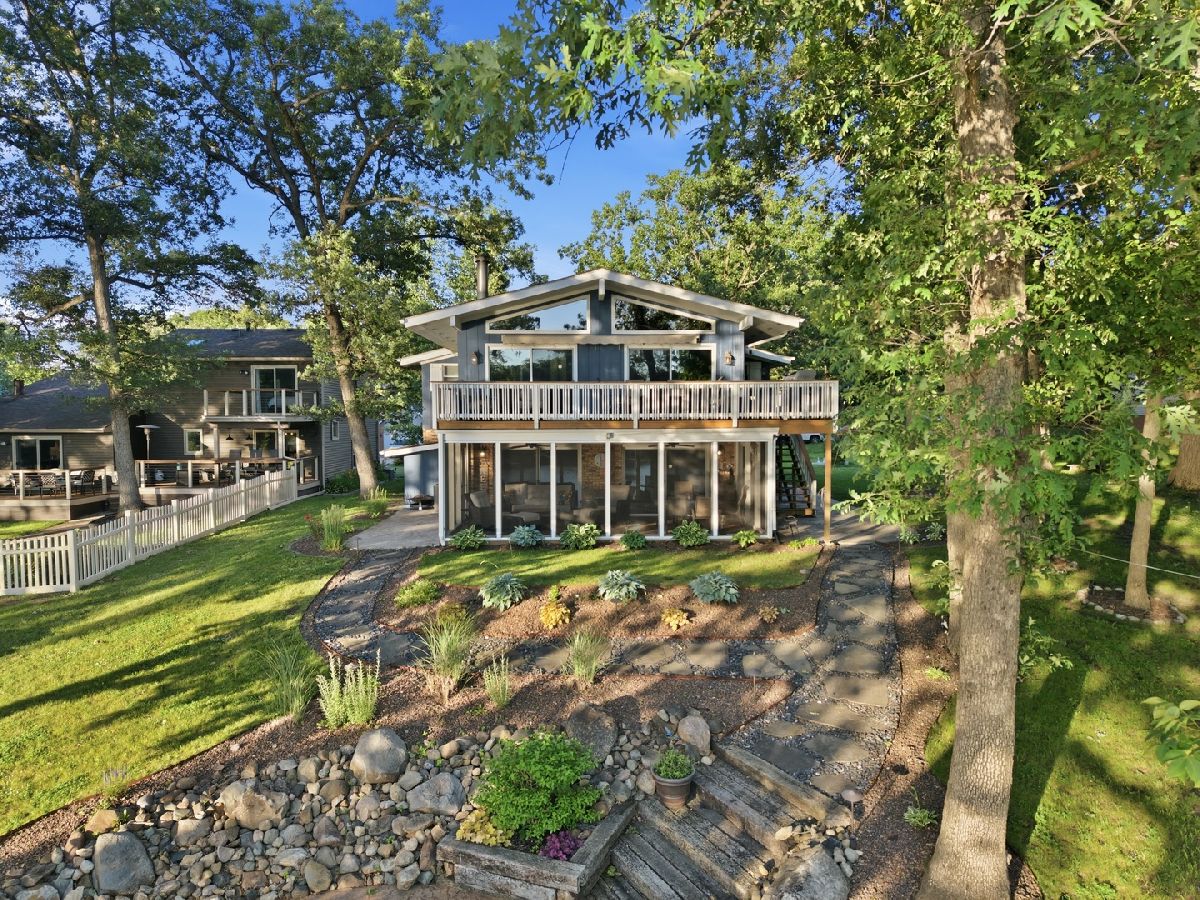  For Sale Crown Point Indiana, 2080 Hidden Valley Drive