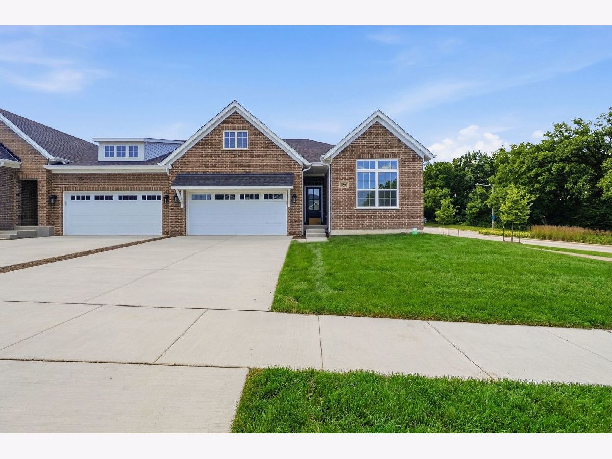 Condos & Townhomes For Sale Villas At Rolling Meadows Lemont Illinois, 16590 Kayla Drive