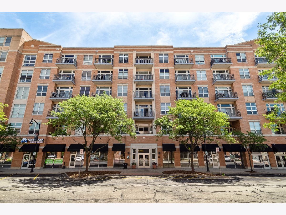  For Sale Des Plaines Illinois, 647 Metropolitan Way