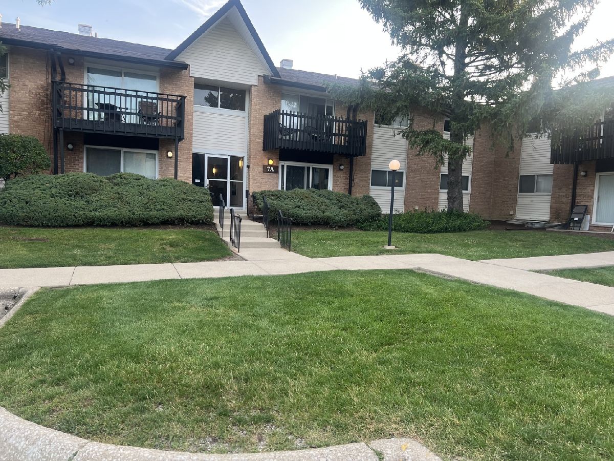  For Sale Willowbrook Illinois, 7A Kingery Quarter Drive