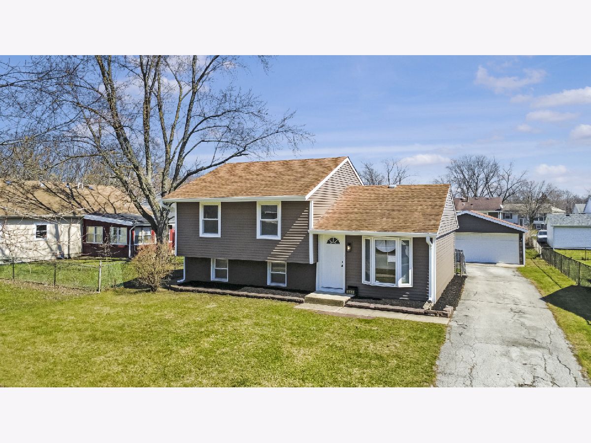  For Sale Glenwood Illinois, 127 Cedar Lane