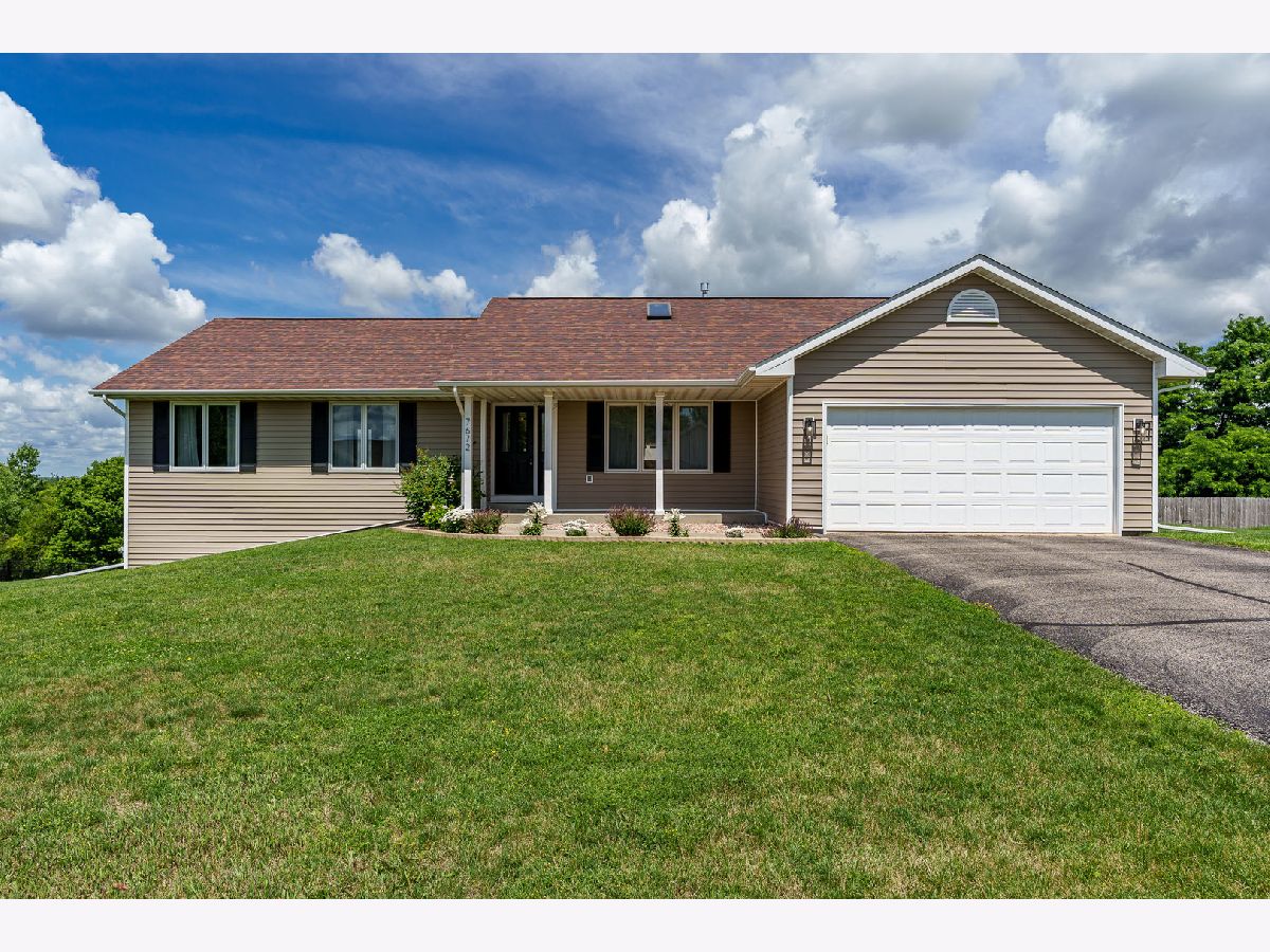  For Sale Machesney Park Illinois, 7672 Hawks