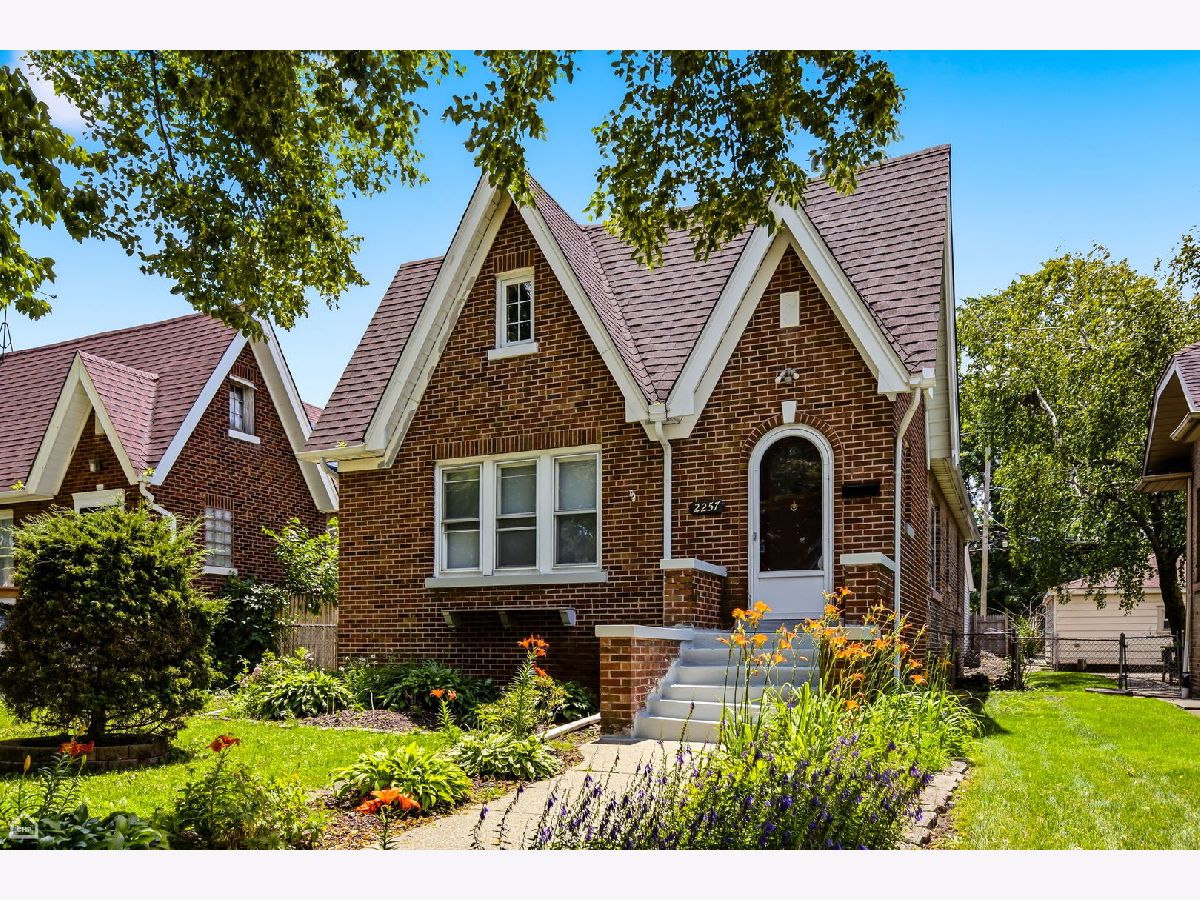  For Sale Blue Island Illinois, 2257 Orchard Street