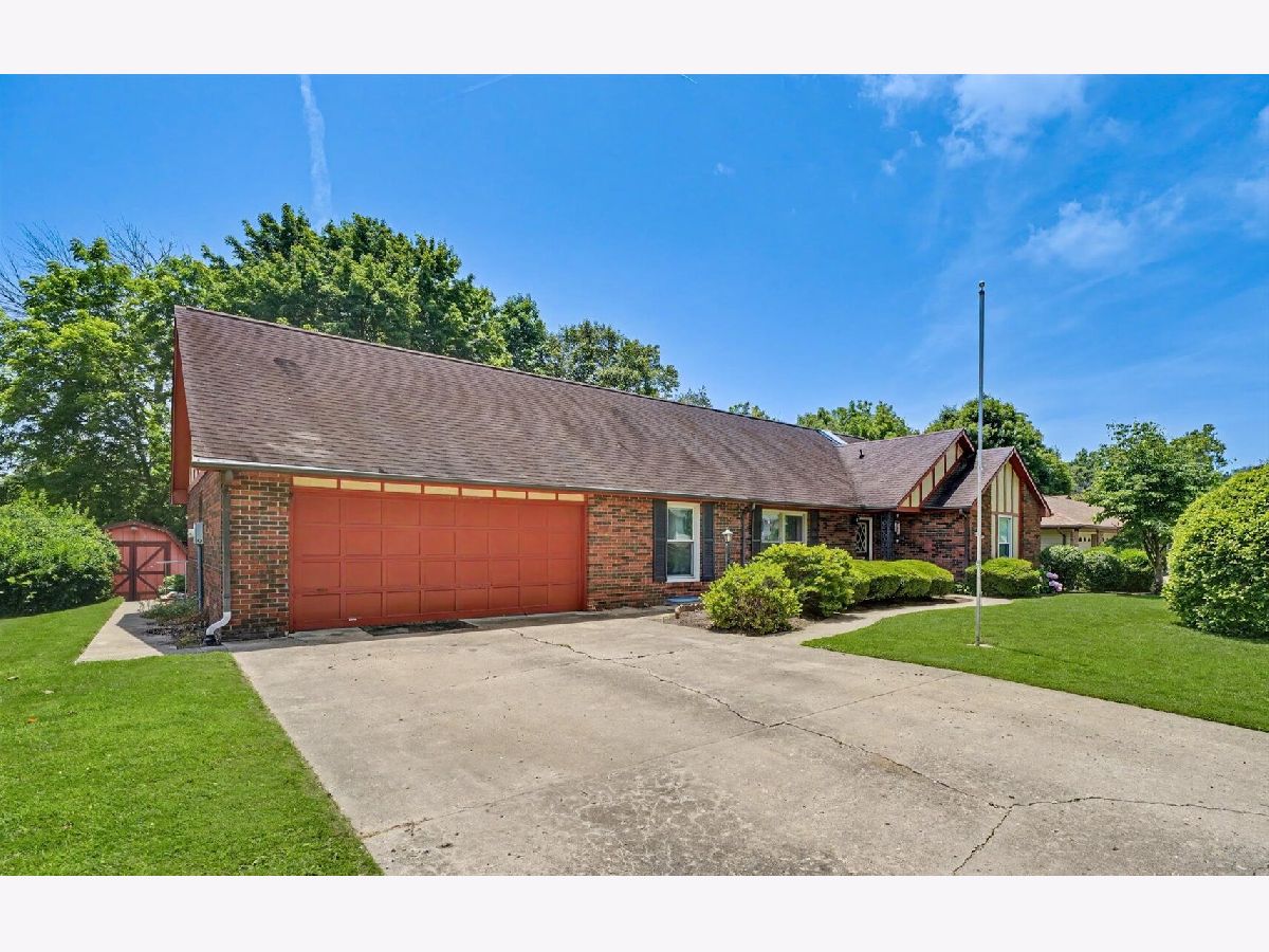  For Sale Georgetown Illinois, 304 Cherokee Drive