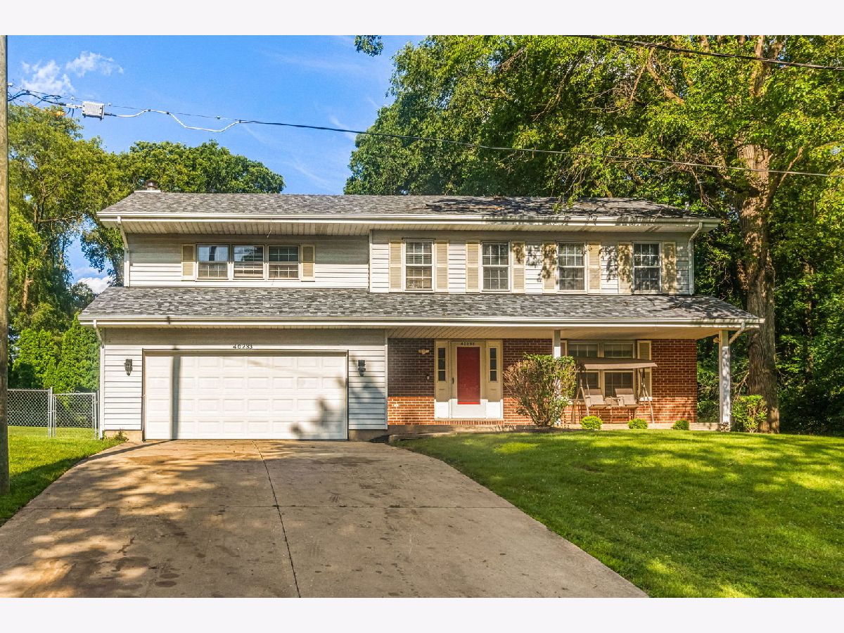  For Sale Antioch Illinois, 40233 Lakeview Avenue