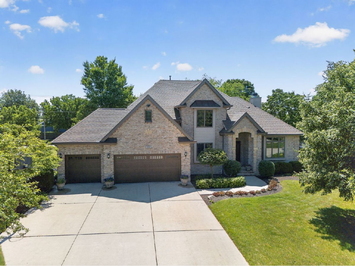  For Sale Shorewood Illinois, 604 Hampton Court