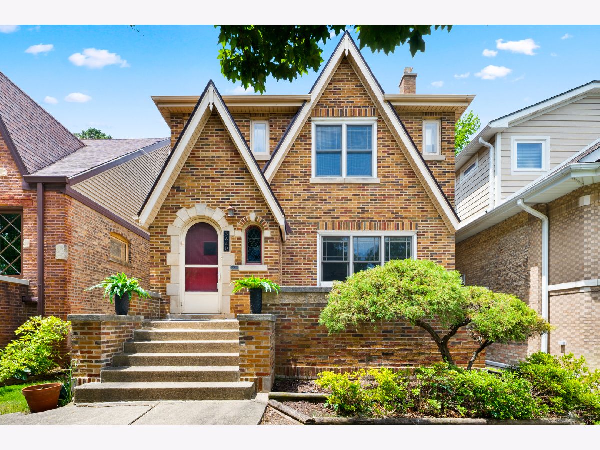  For Sale Brookfield Illinois, 3640 Arthur Avenue