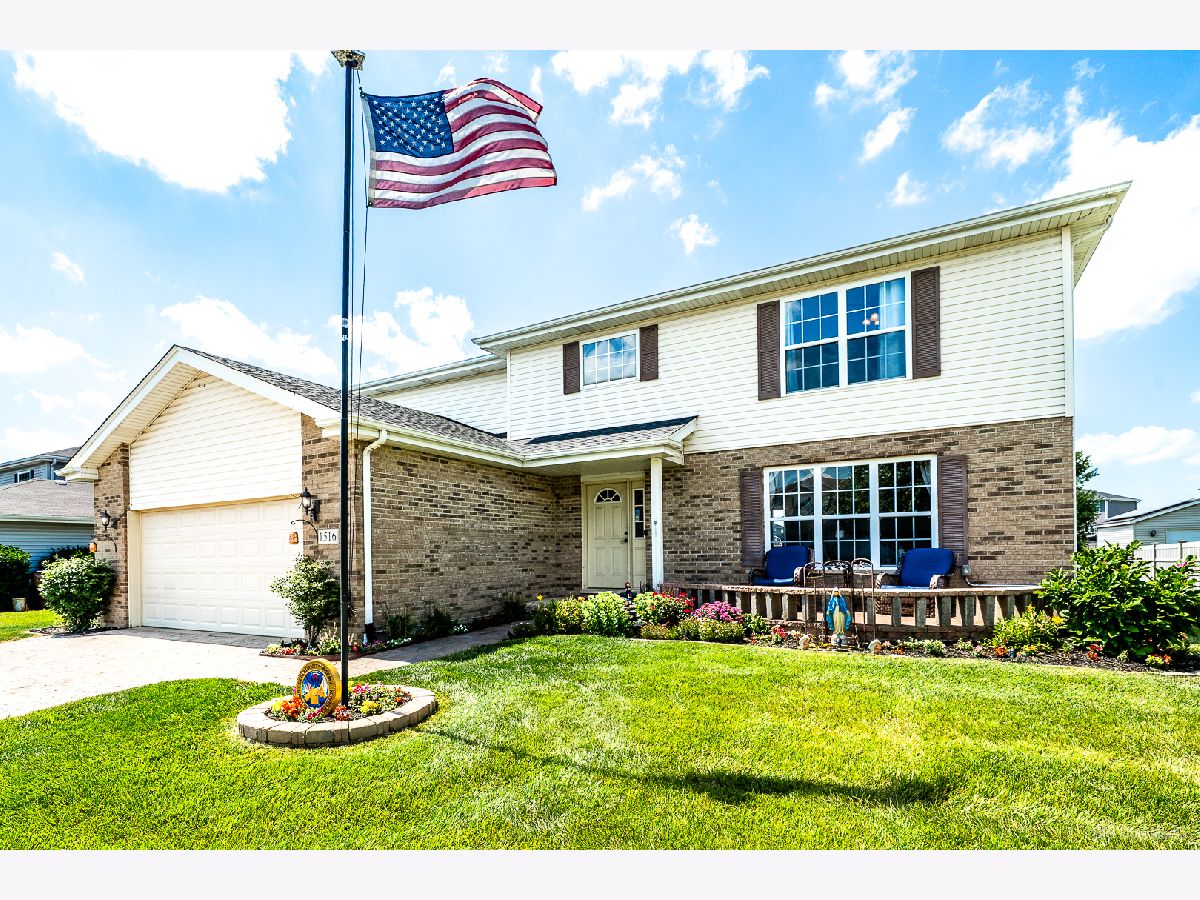  Sold Beecher Illinois, 1516 Saddle Run