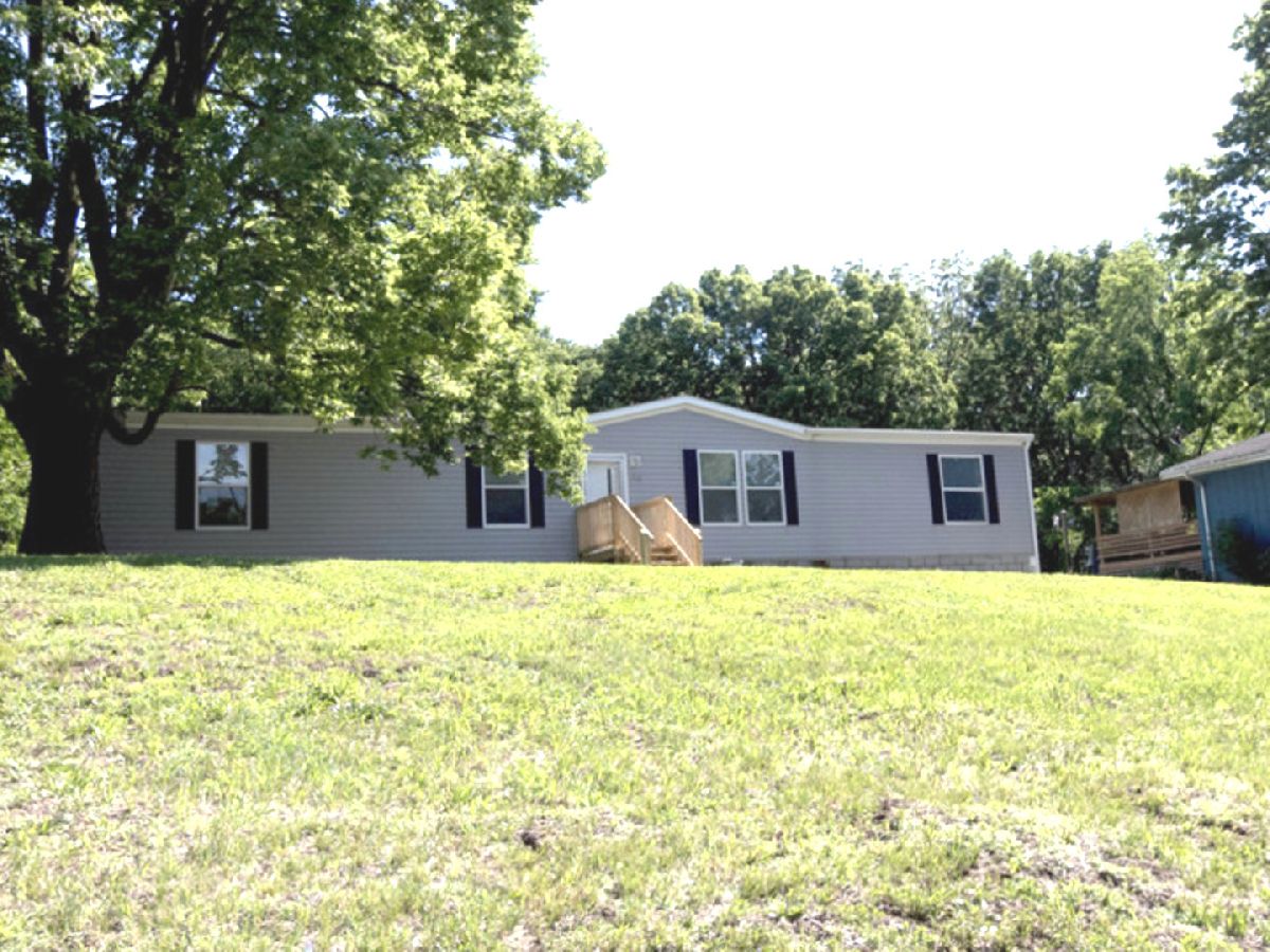 Homes For Sale Dresden Acres Morris Illinois, 5450 Sand Ridge Road
