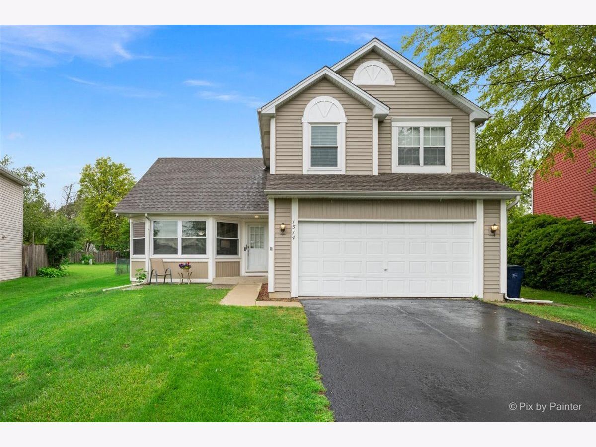 Homes For Sale Country Brook Elgin Illinois, 1314 Aspen Court