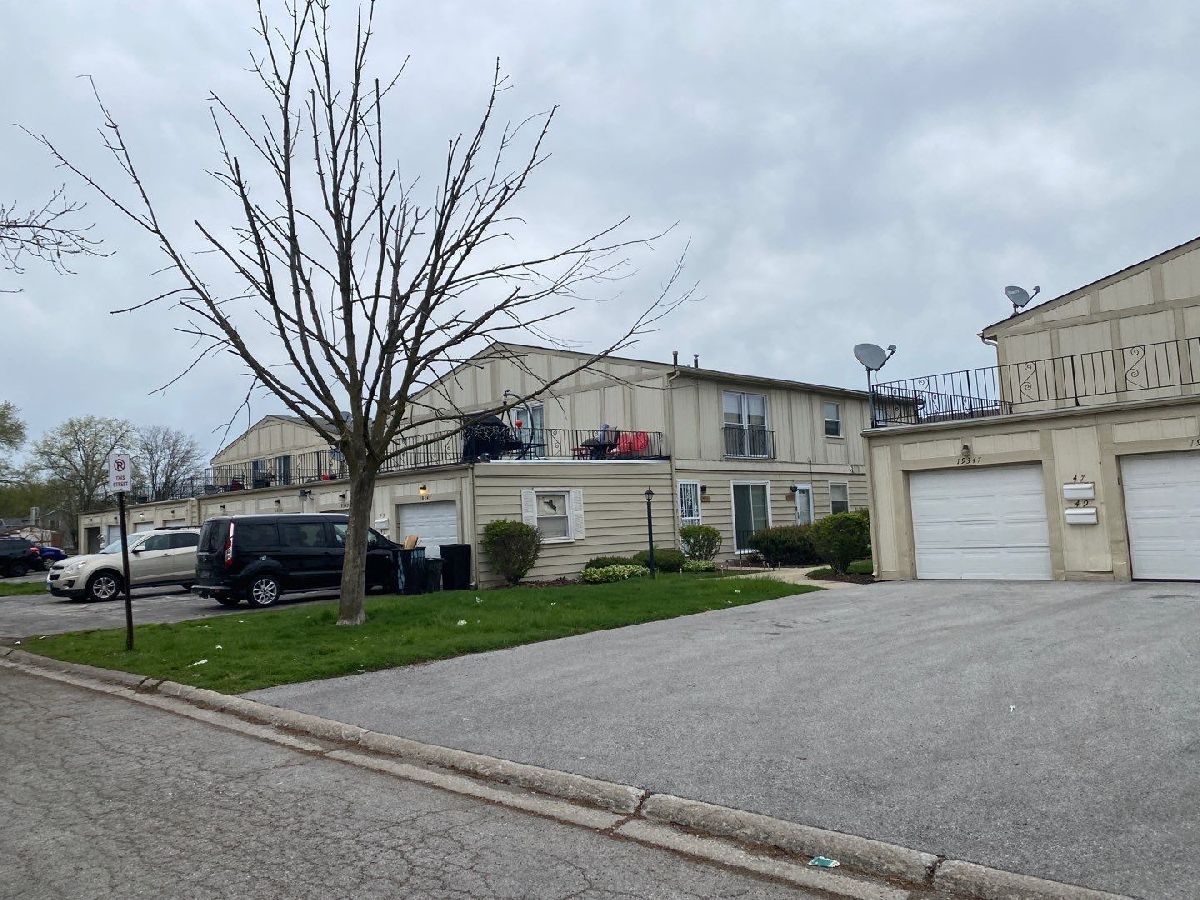 For Rent Country Club Hills Illinois, 19345 Oak