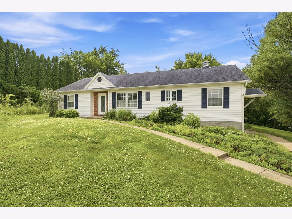  For Sale Sherrard Illinois, 3045 Camp Creek Road