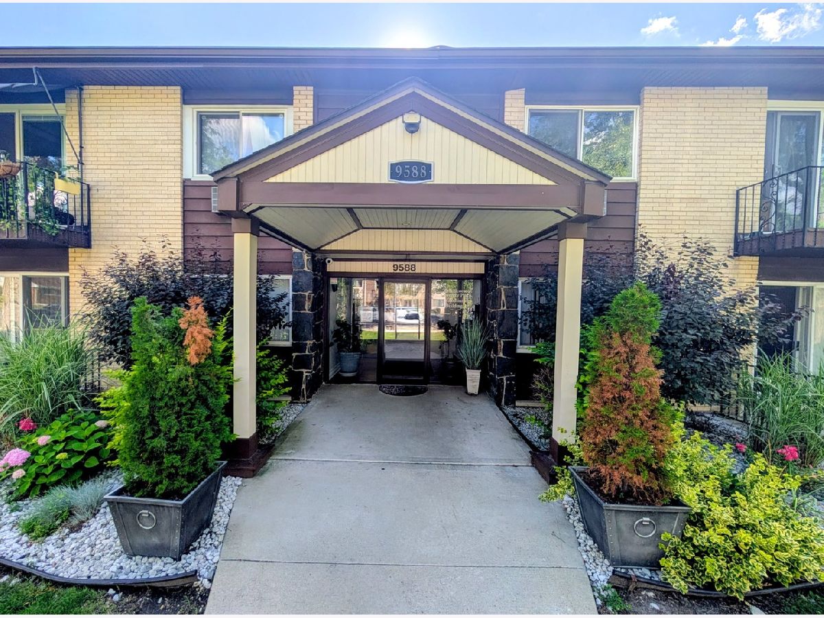 For Sale Des Plaines Illinois, 9588 Terrace Place