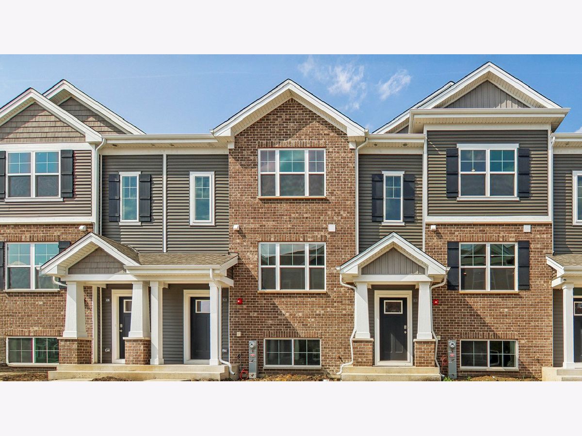 Condos & Townhomes & Homes Sold Oak Ridge Tinley Park Illinois, 17387 Ulster