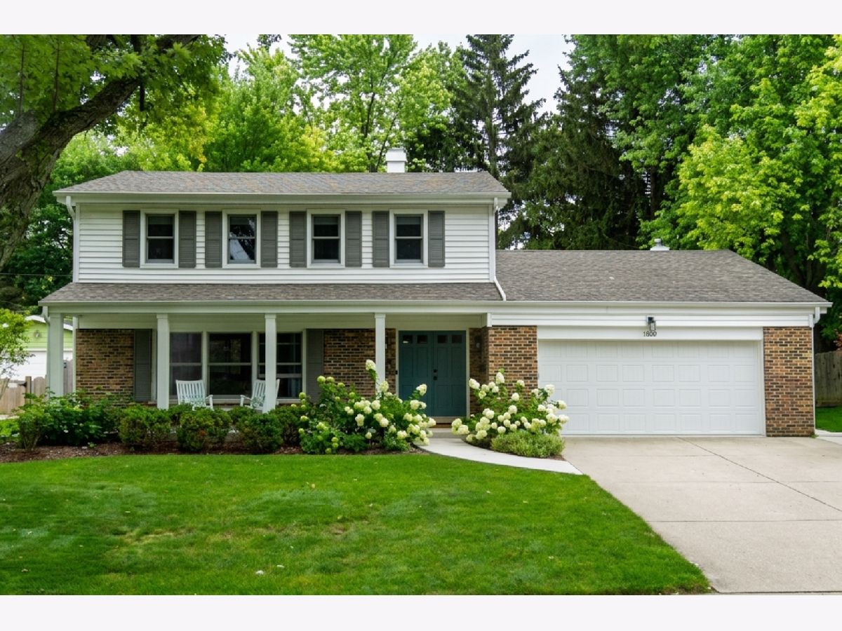  Sold Libertyville Illinois, 1039 Crestfield
