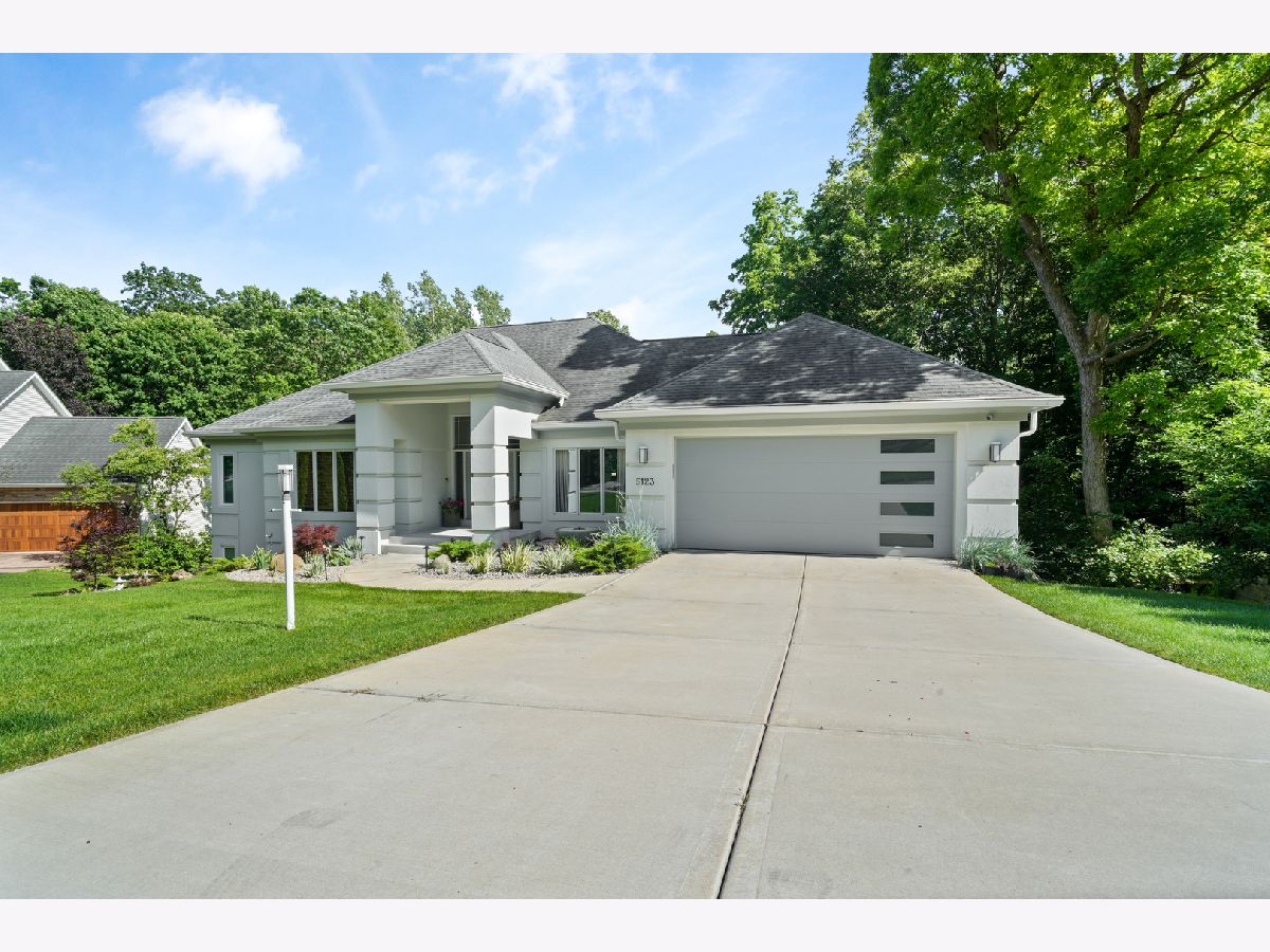Homes Sold Regents Park Rockford Illinois, 5123 Regents Park