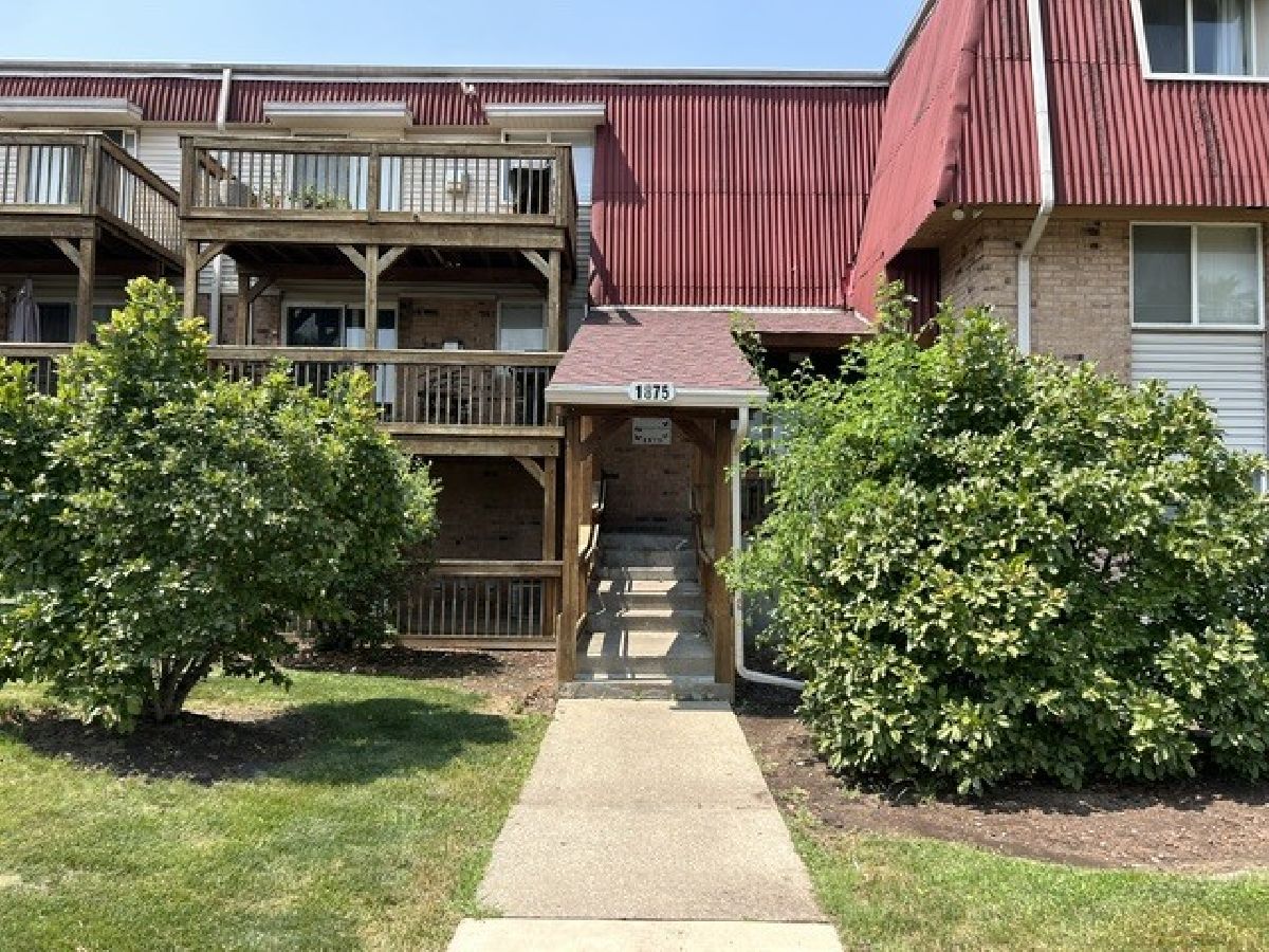  Rented Aurora Illinois, 1875 Tall Oaks
