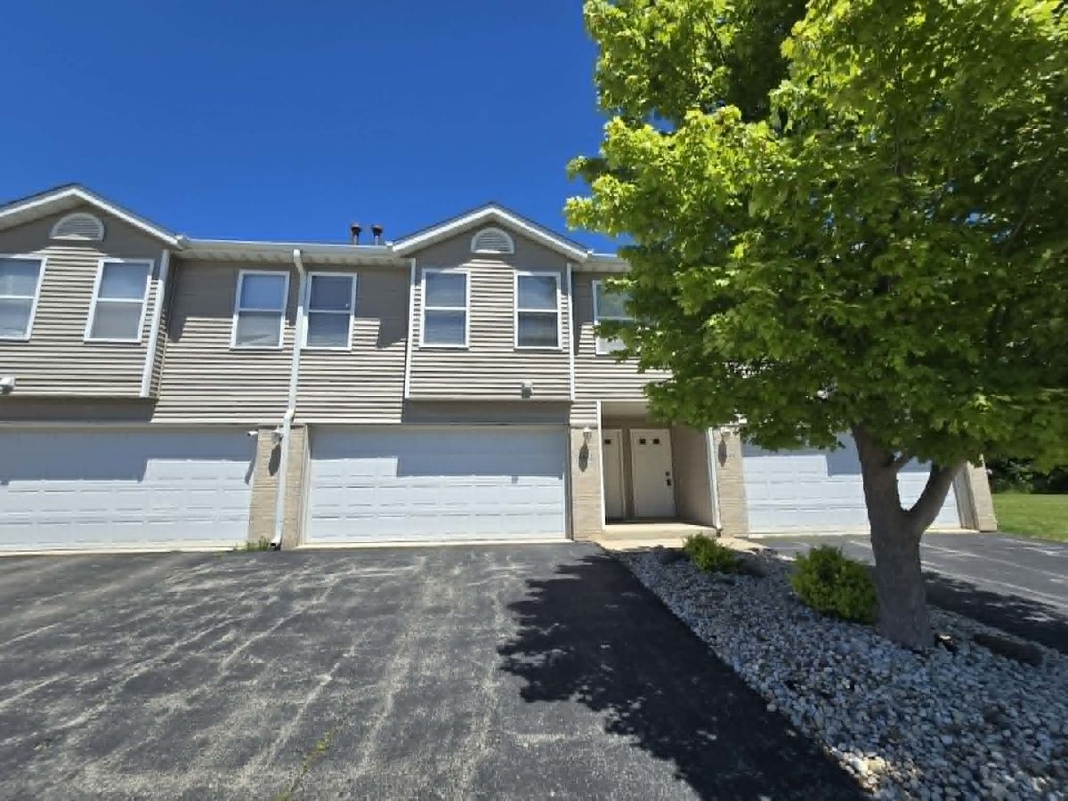  For Sale Poplar Grove Illinois, 4442 Countryside Estates Drive