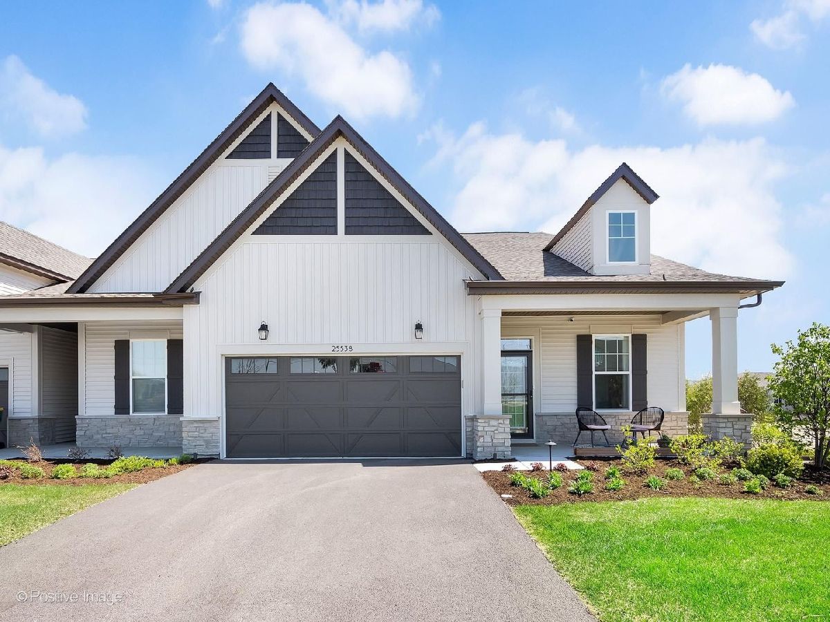Condos & Townhomes For Sale The Villas At Lockley Plainfield Illinois, 25538 Alabaster Circle