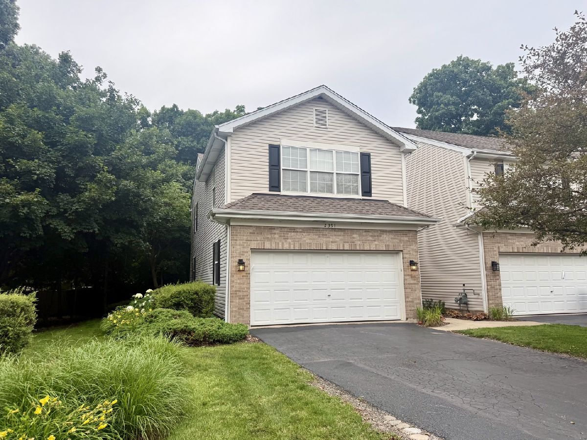 Townhomes & Condos For Rent Park Avenue Aurora Illinois, 2391 Stoughton