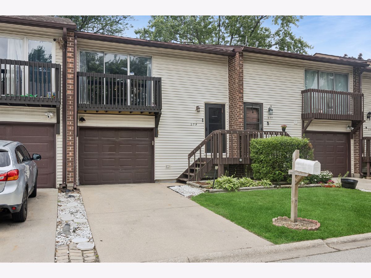 Homes & Townhomes & Condos Sold Indian Oaks Bolingbrook Illinois, 275 Old Elm
