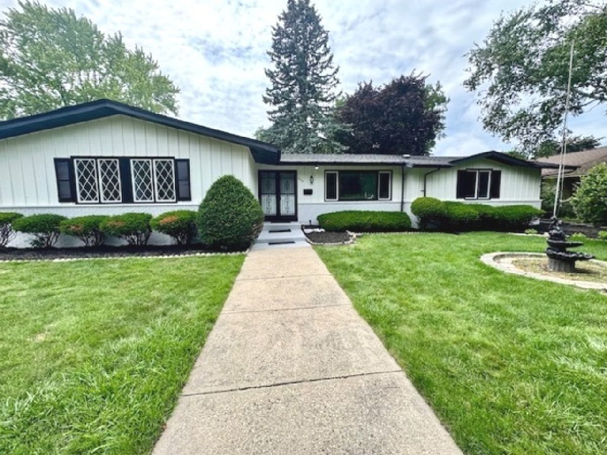  For Sale Zion Illinois, 2508 Gabriel Avenue