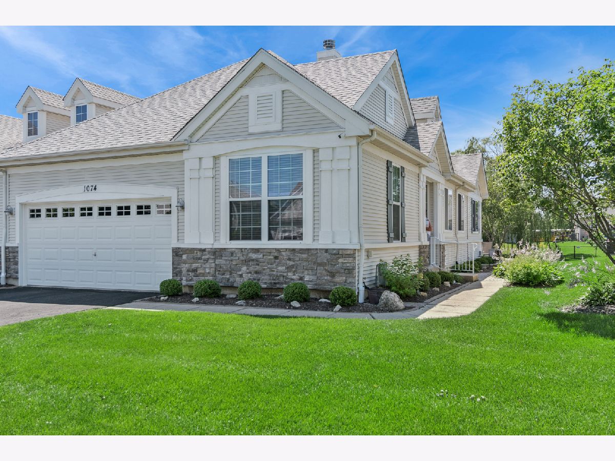 Homes & Townhomes For Sale Raintree Village Yorkville Illinois, 1074 Hampton Lane