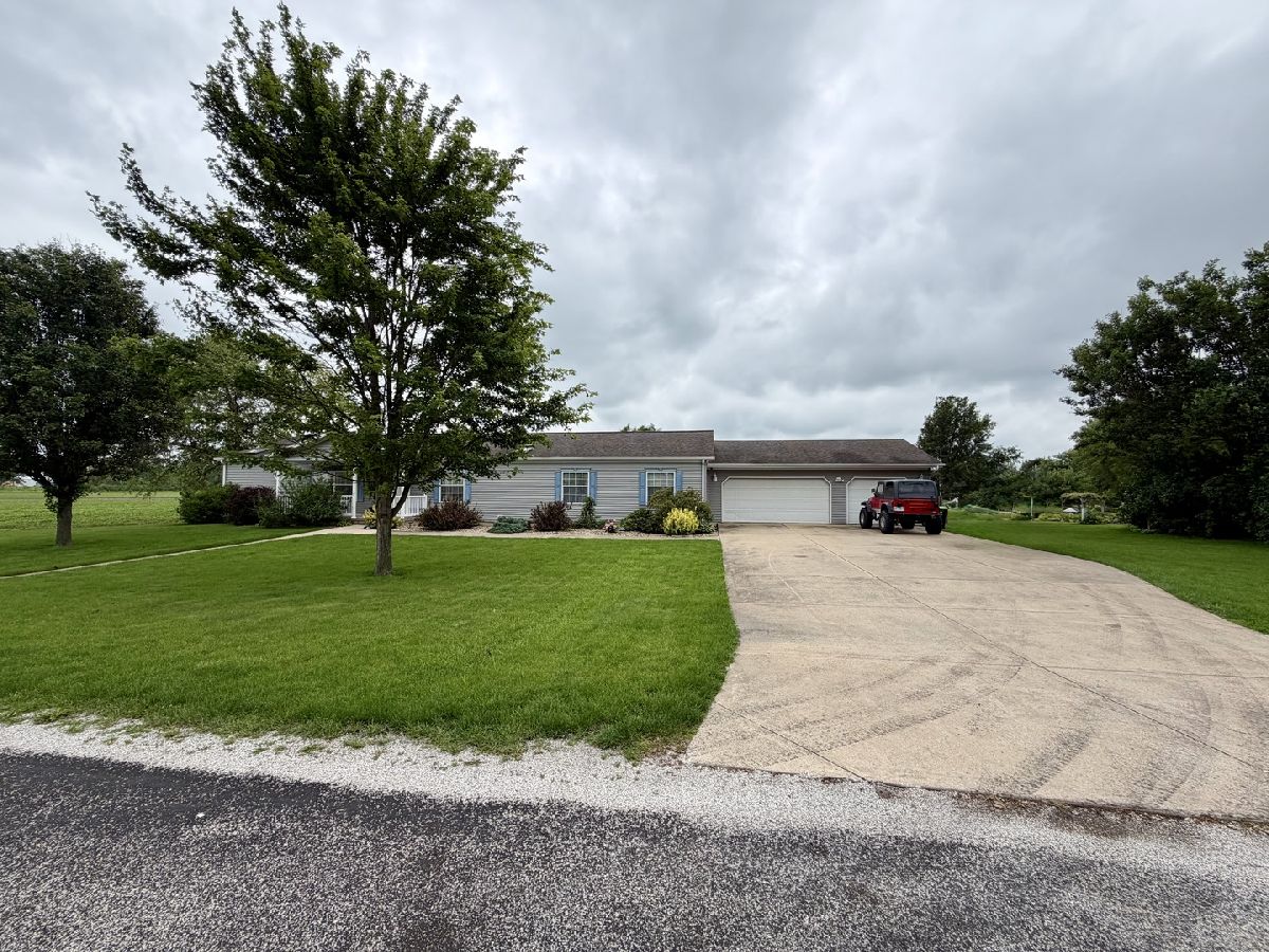  Sold Chenoa Illinois, 802 North