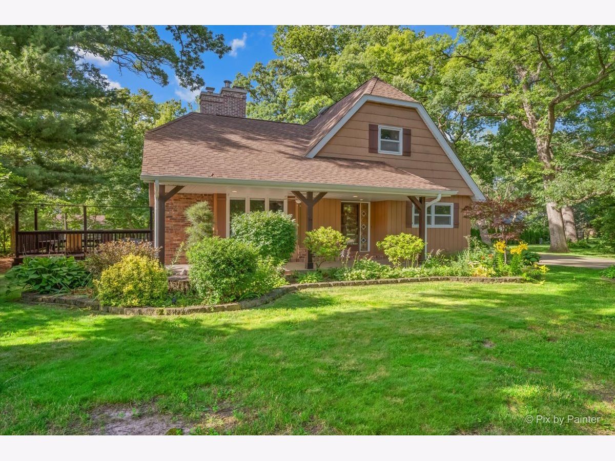  For Sale Sleepy Hollow Illinois, 616 Joy Lane