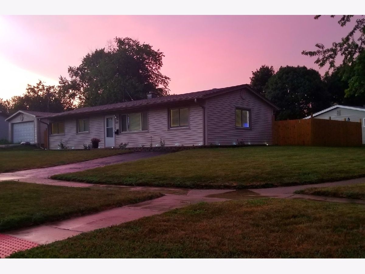 For Sale Gurnee Illinois, 18468 Meadow Lane