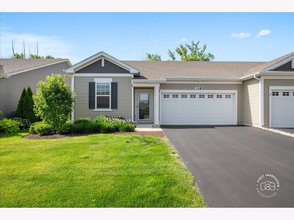  For Sale North Aurora Illinois, 318 Sussex Lane