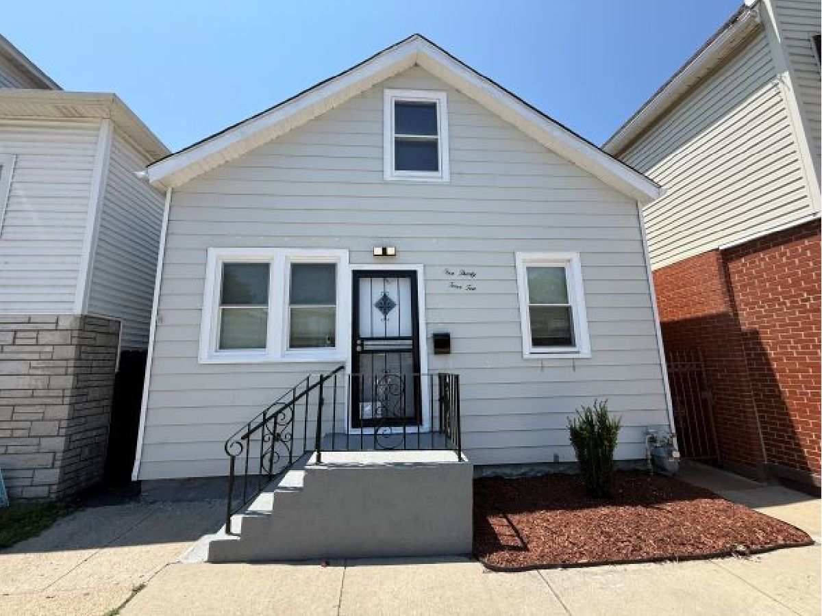  For Sale Chicago Illinois, 13410 Brandon Avenue