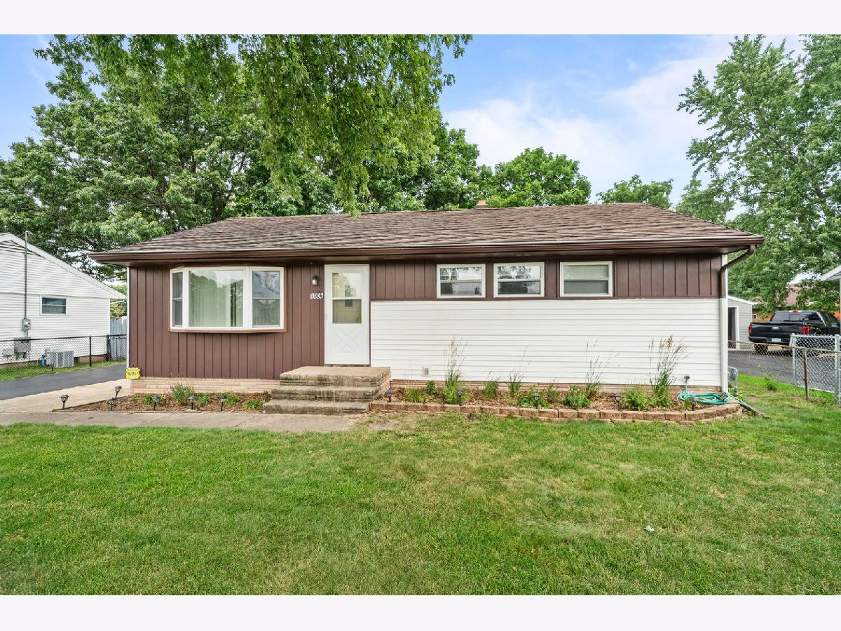  For Sale Machesney Park Illinois, 1006 Copper Drive