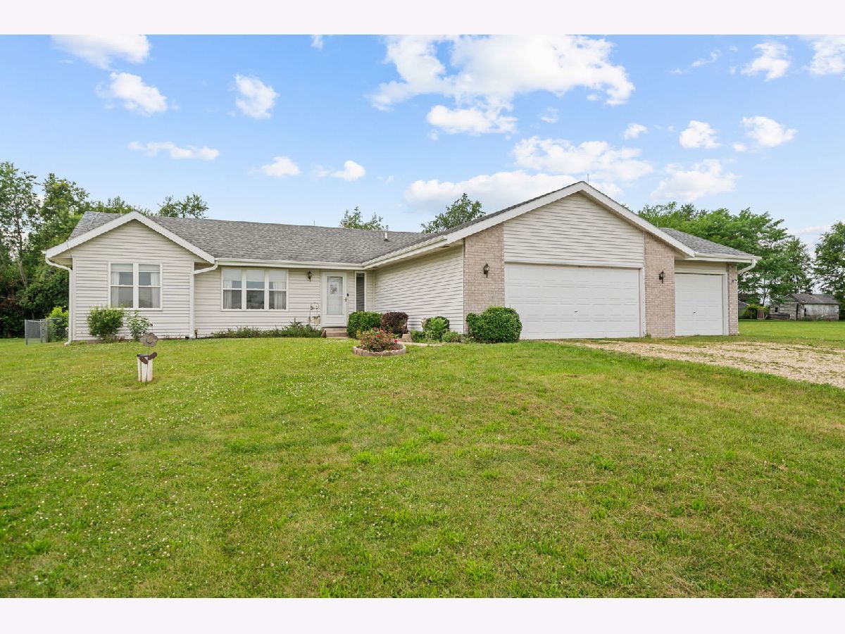  For Sale Pecatonica Illinois, 8974 Pecatonica Road