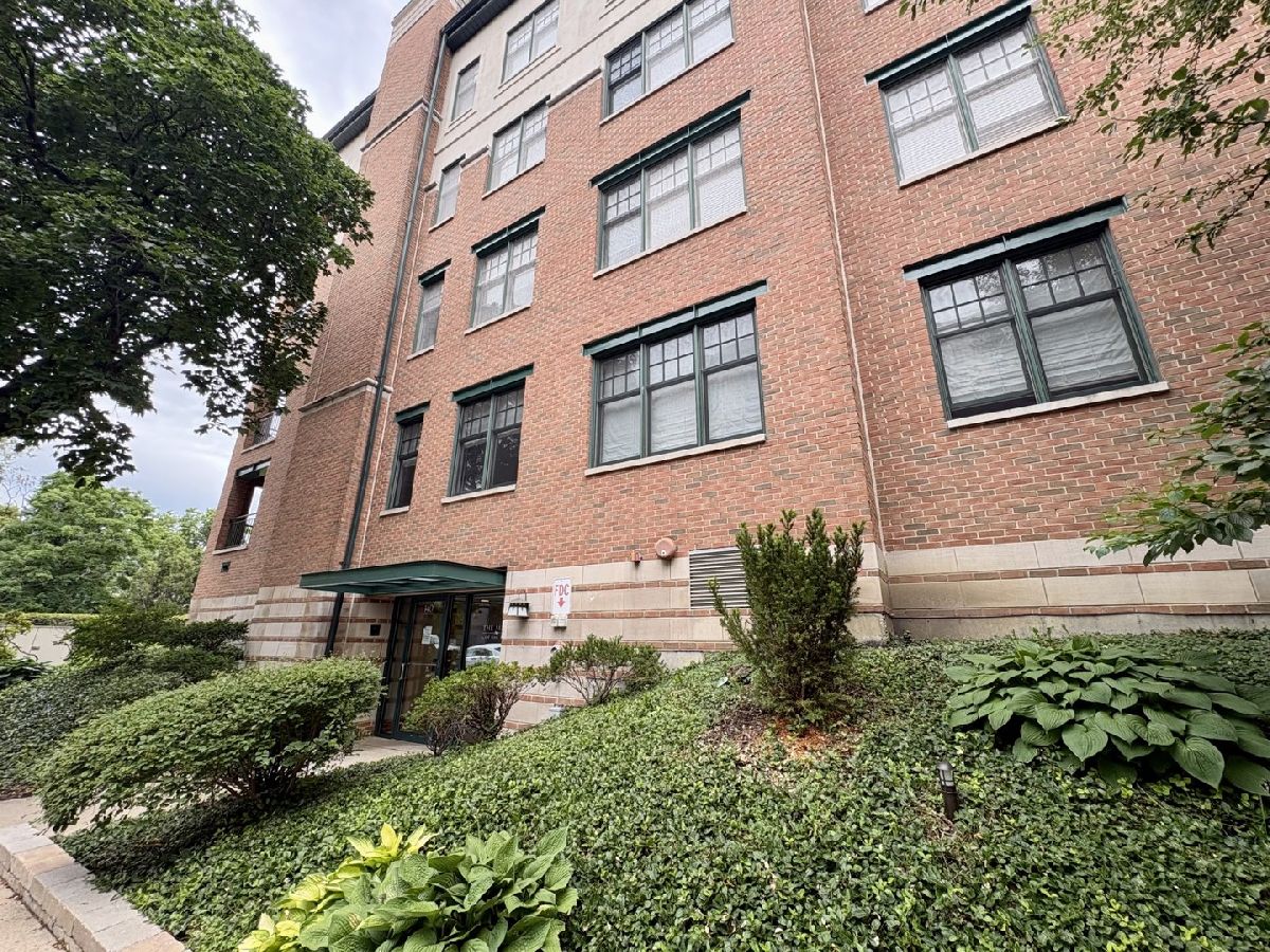  Sold Oak Park Illinois, 140 Euclid