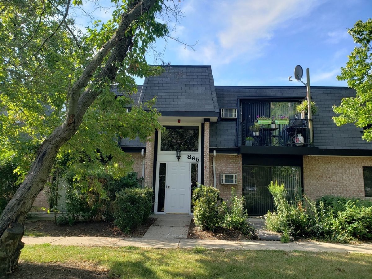  Rented Vernon Hills Illinois, 865 Westmoreland