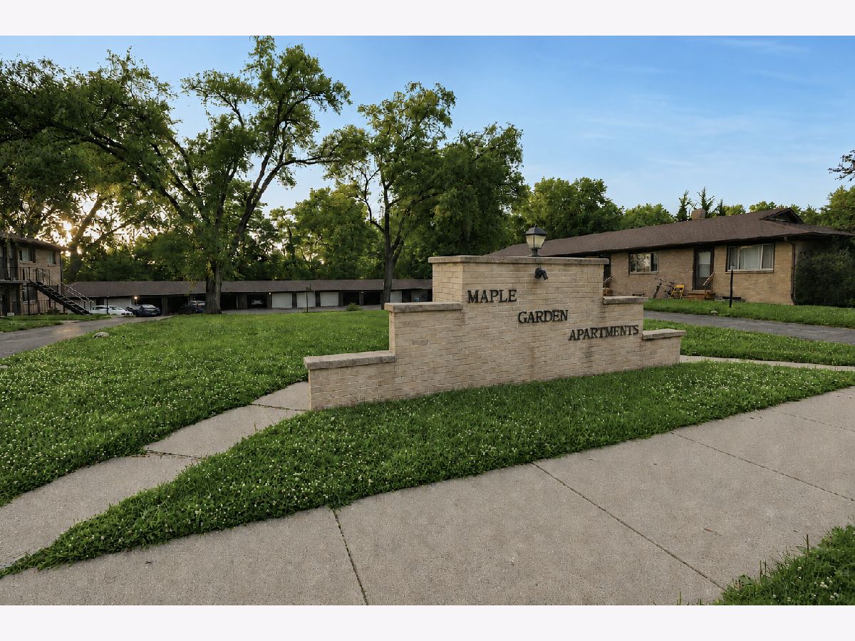  Rented Morris Illinois, 322 Maple
