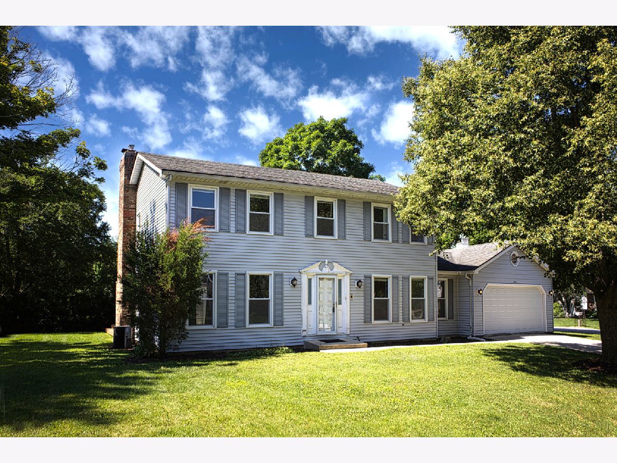 Homes & Condos & Townhomes For Rent Green Trails Lisle Illinois, 2711 Valley Forge