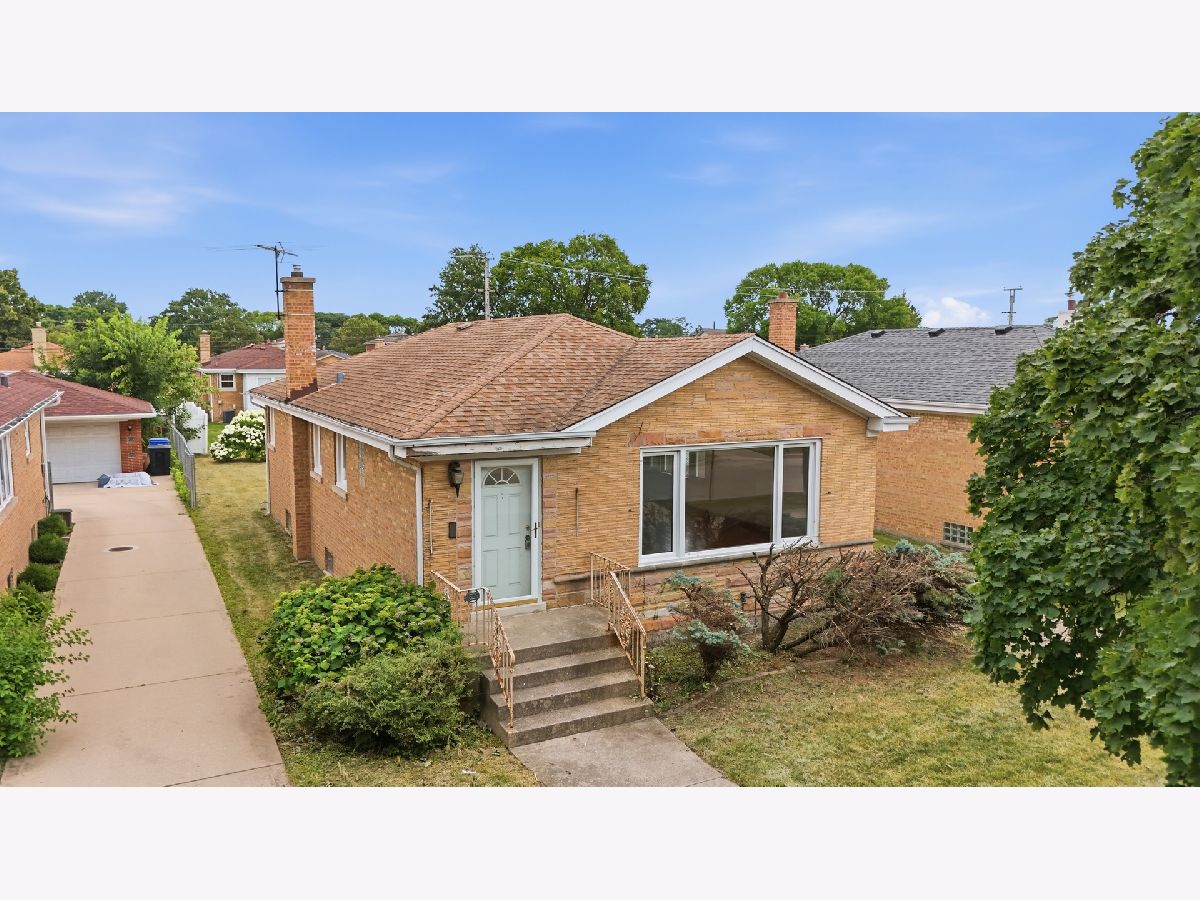  For Sale Chicago Illinois, 4847 Sayre Avenue