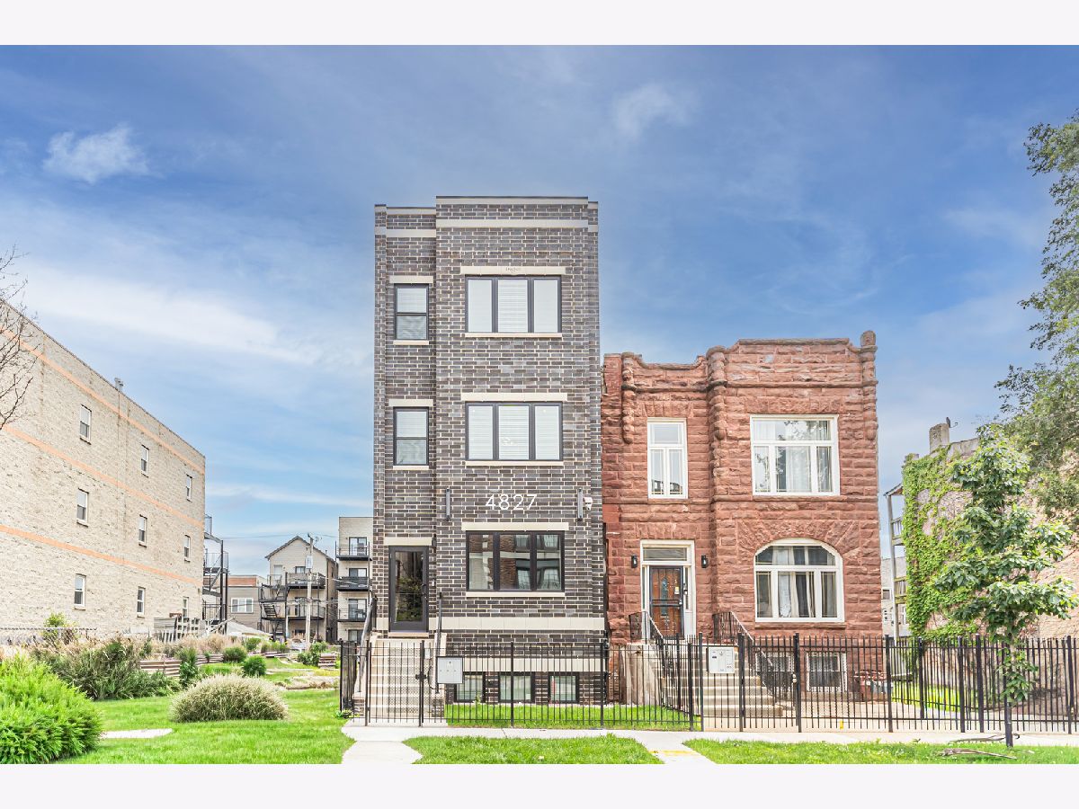  For Rent Chicago Illinois, 4827 Saint Lawrence