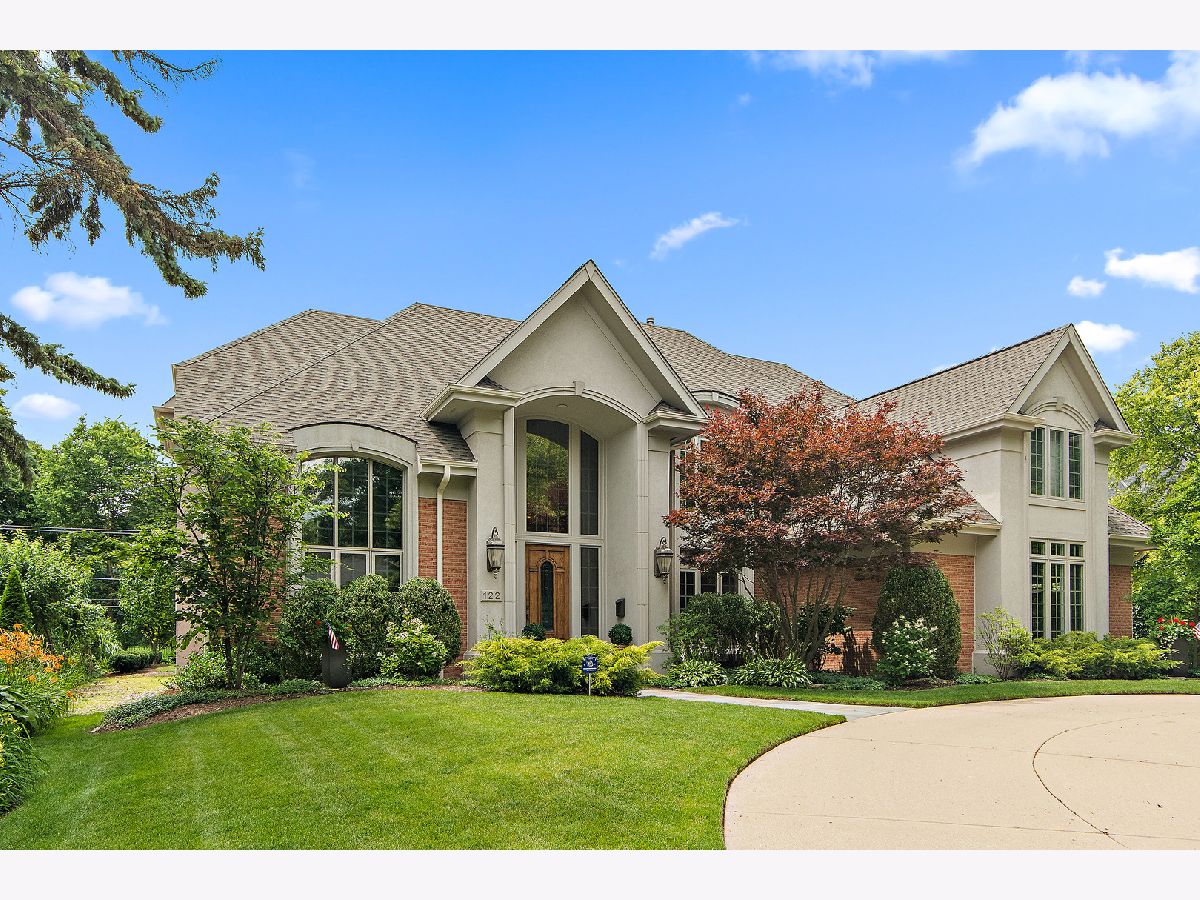 Homes For Sale The Woodlands Hinsdale Illinois, 122 Springlake Avenue