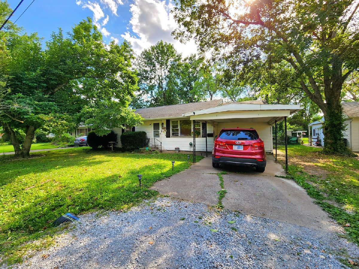  For Sale Carbondale Illinois, 404 Smith Street