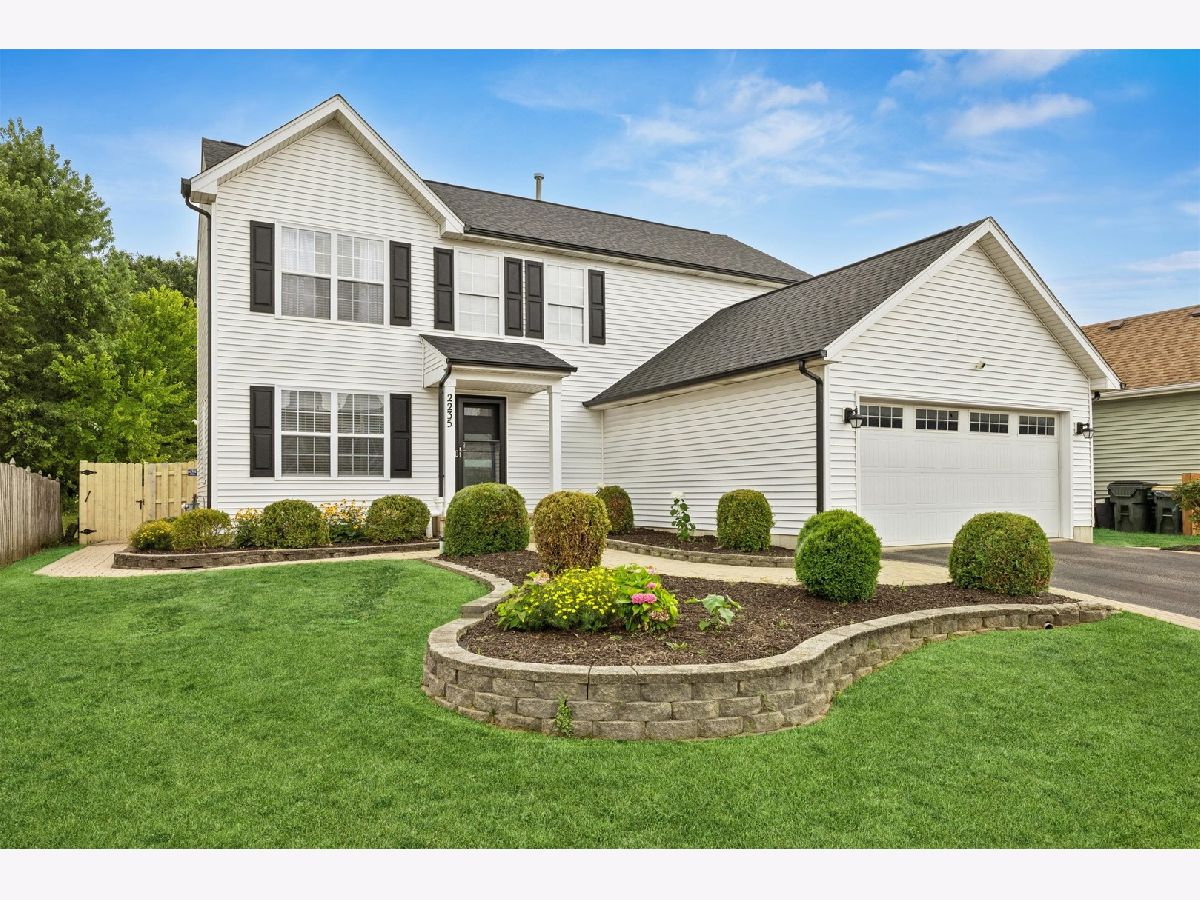 For Sale Round Lake Heights Illinois, 2235 Lotus Drive