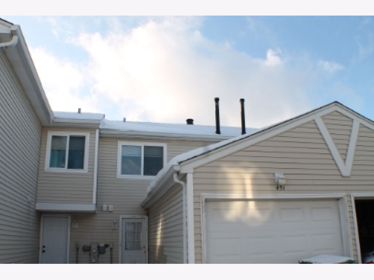  For Sale Round Lake Beach Illinois, 451 Meadowgreen Lane