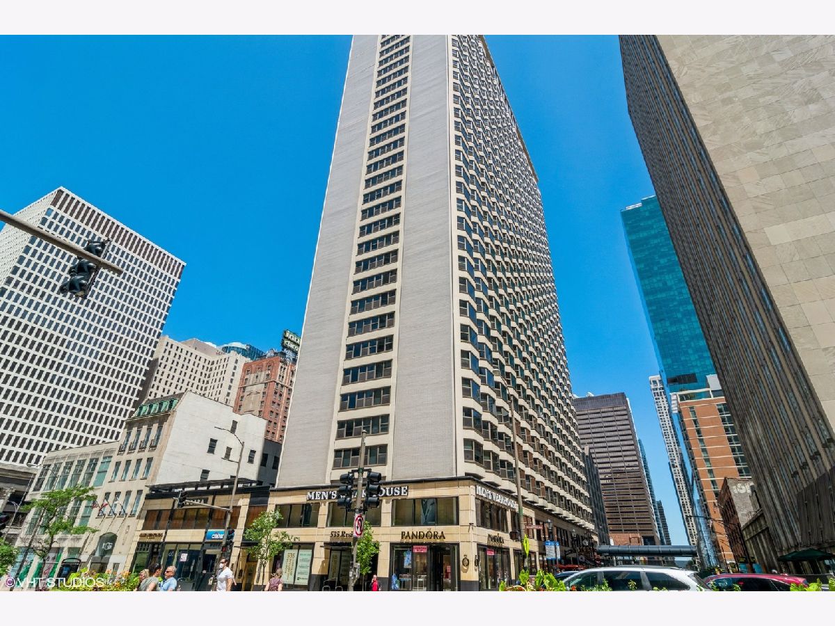Condos & Townhomes Rented Streeterville Chicago Illinois, 535 Michigan