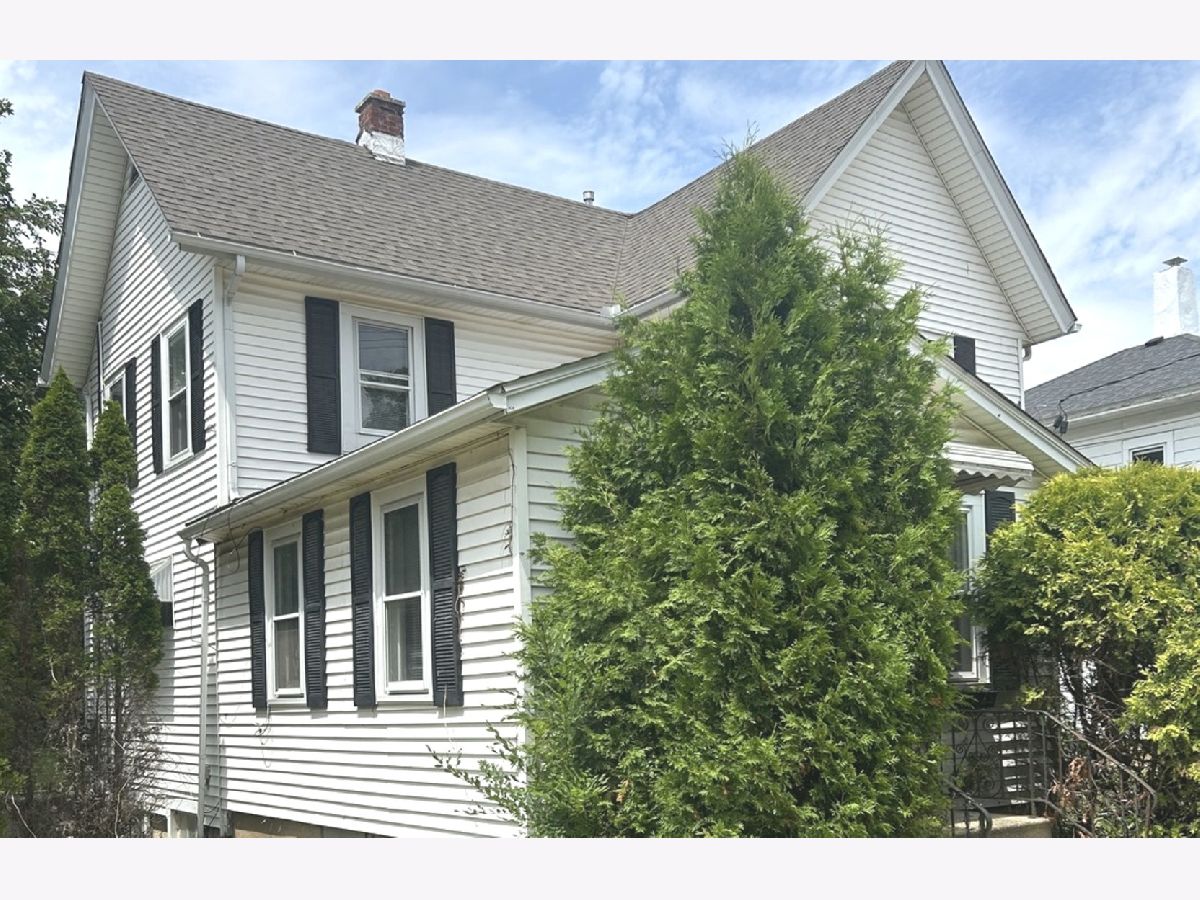  For Sale Antioch Illinois, 992 Main Street