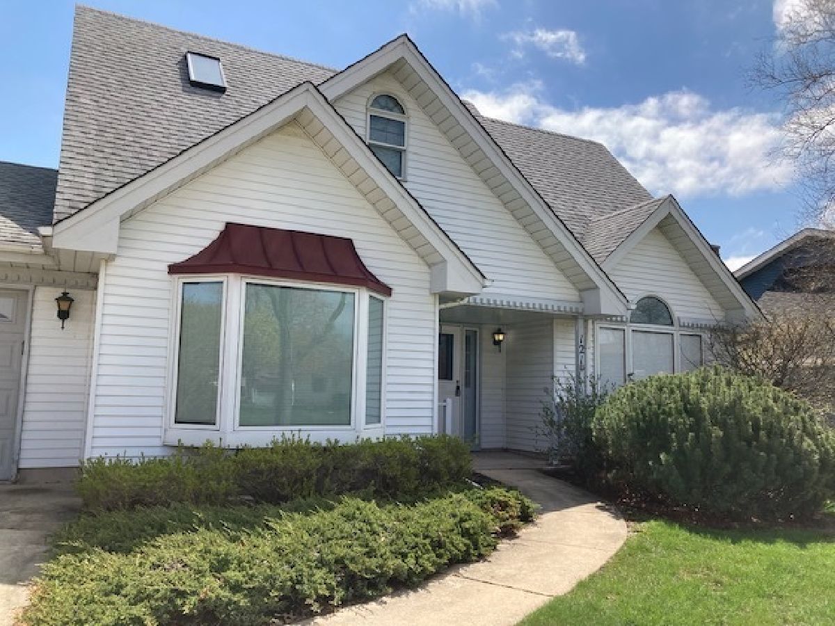  Rented Schaumburg Illinois, 121 Glenridge