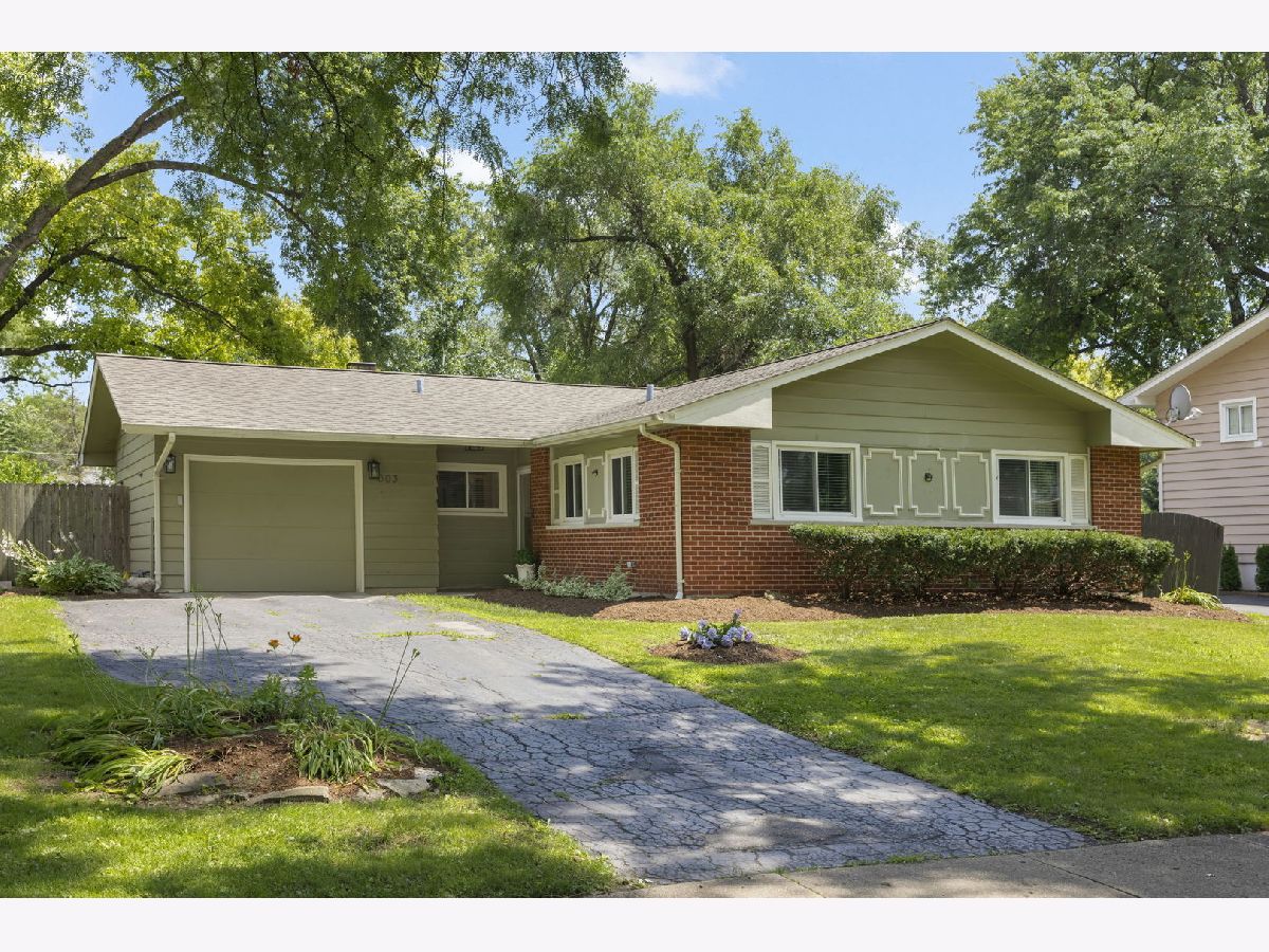 Homes For Sale Butterfield East Lombard Illinois, 2S603 Gray Avenue