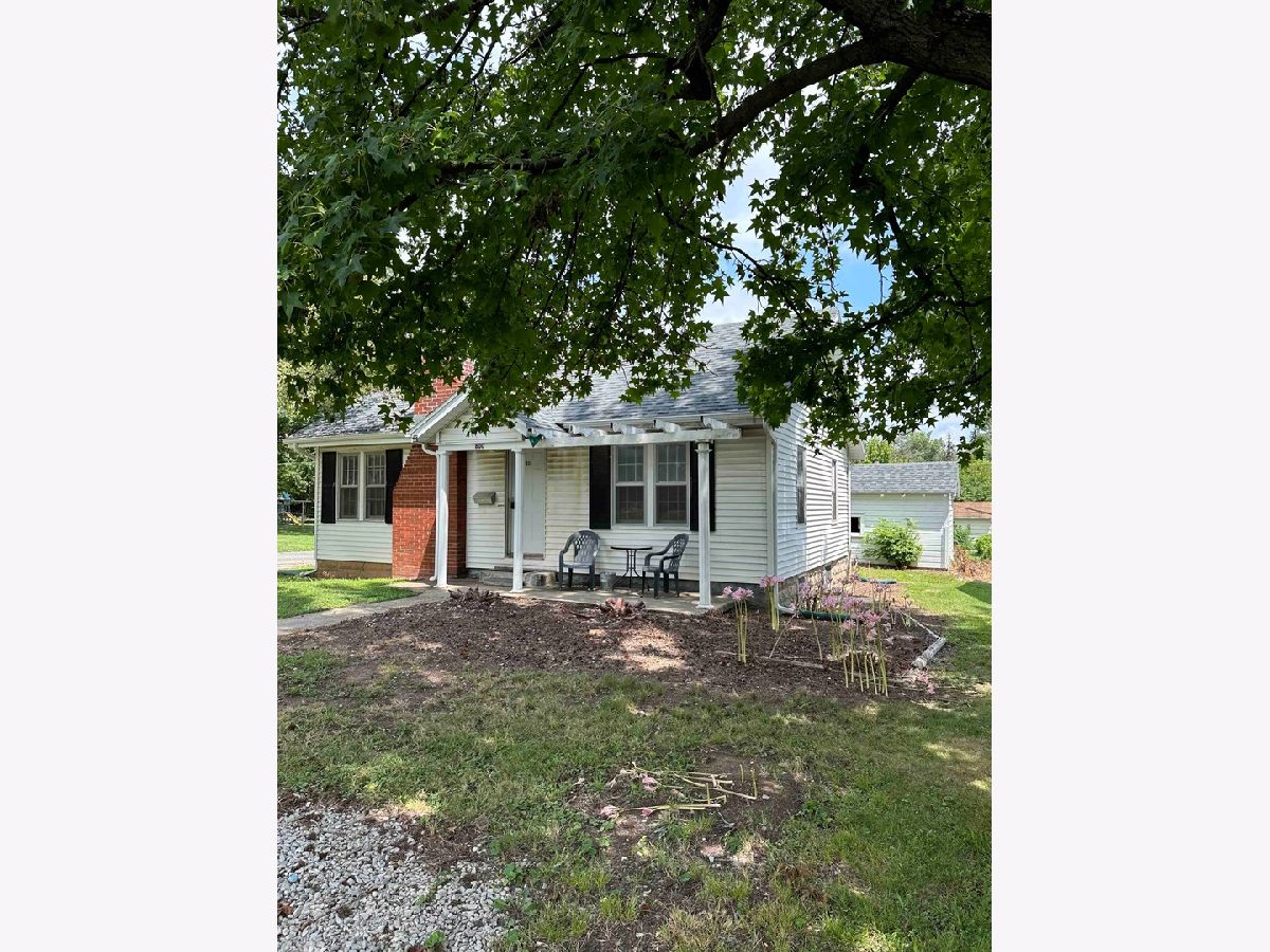  For Sale Mt Vernon Illinois, 800 S 25th Street
