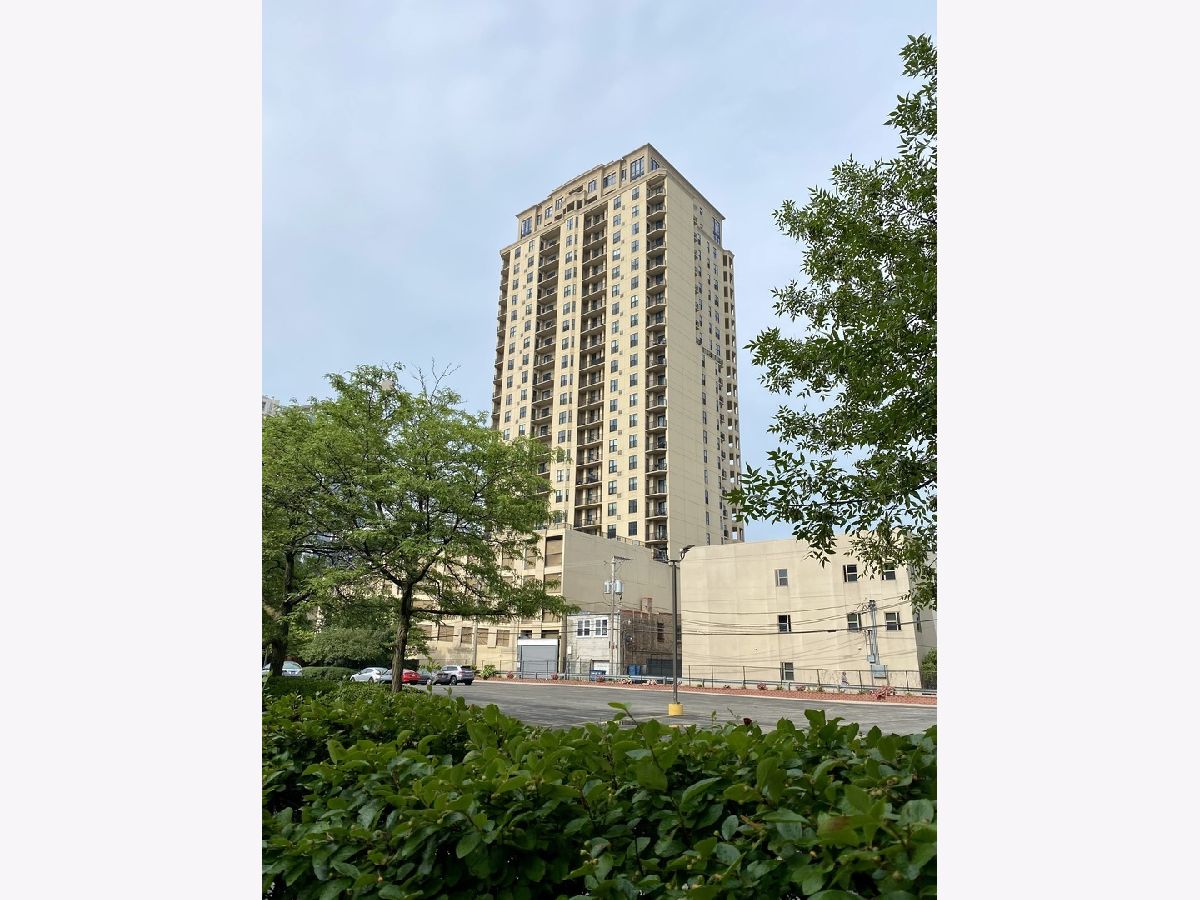 Condominiums Rented The Marquee Chicago Illinois, 1464 Michigan